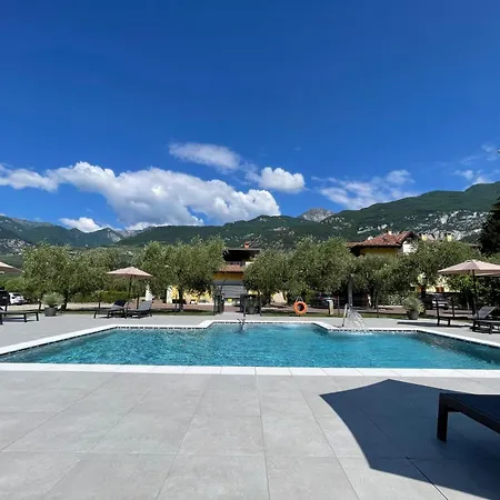 Arcovacanze Aparthotel Arco
